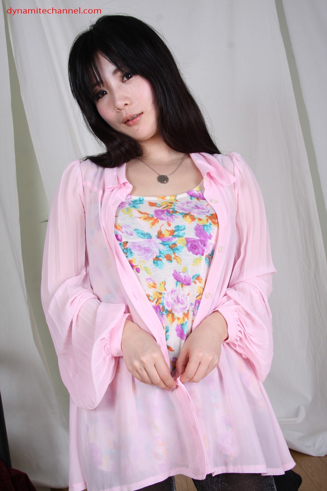 Dynamitechannel 『麻田サラ』制服诱惑超级性感写真2012-04-19